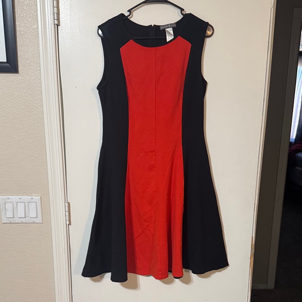 Elegant Black and Red Sleeveless Dress